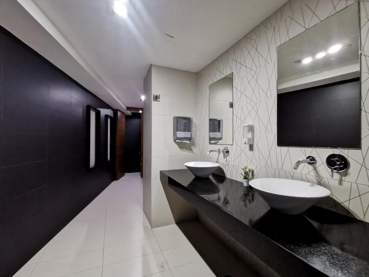 Centric Alure Apartments Мехико Экстерьер фото